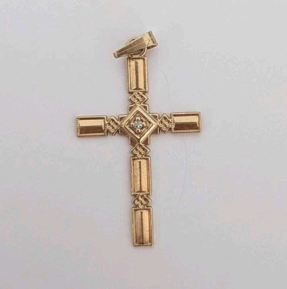 Vintage 14K Yellow Gold Diamond Cross Pendant 0.8g Art Deco Religious Jewelry 1"
